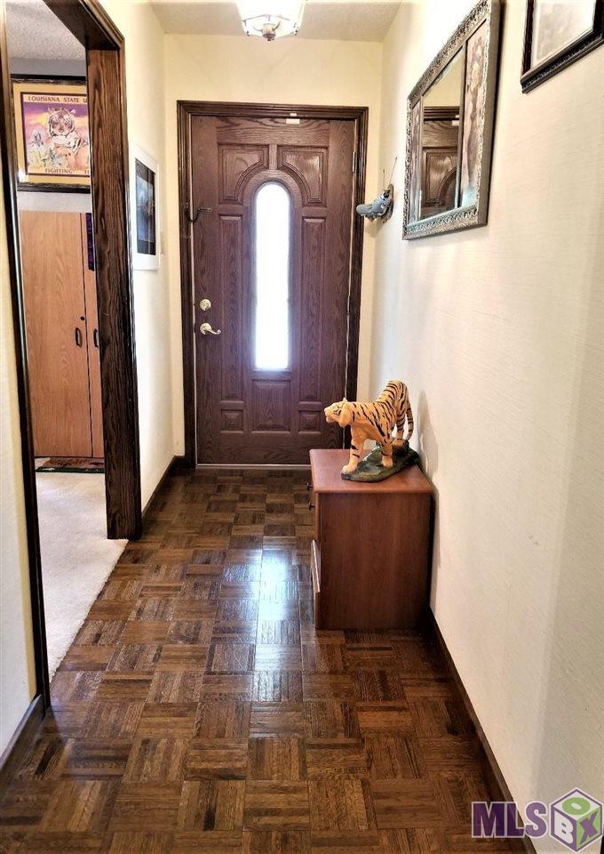 13706 Cypress Ridge Avenue Baton Rouge, LA 70817 - Photo 6 of 41 Foyer