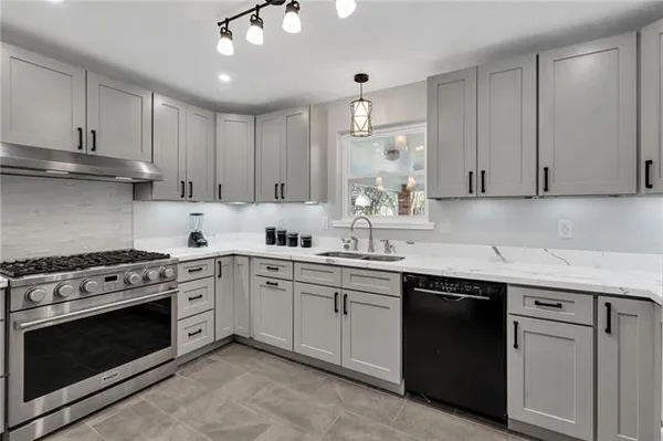 $441,900 | 569 Aris Avenue, Metairie, LA 70005