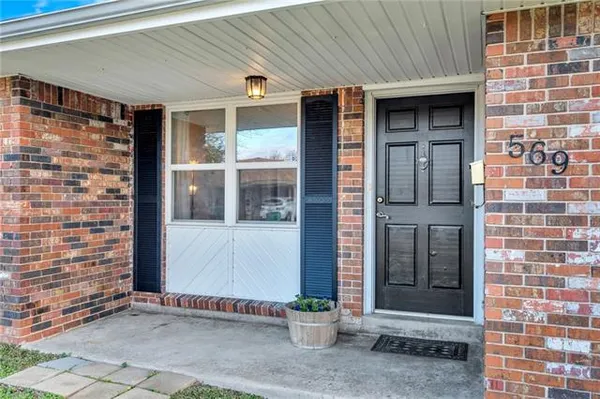 $441,900 | 569 Aris Avenue, Metairie, LA 70005