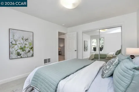 $385,000 | 375 Camelback Road, Unit 3, Pleasant Hill, CA 94523