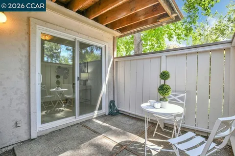 $385,000 | 375 Camelback Road, Unit 3, Pleasant Hill, CA 94523