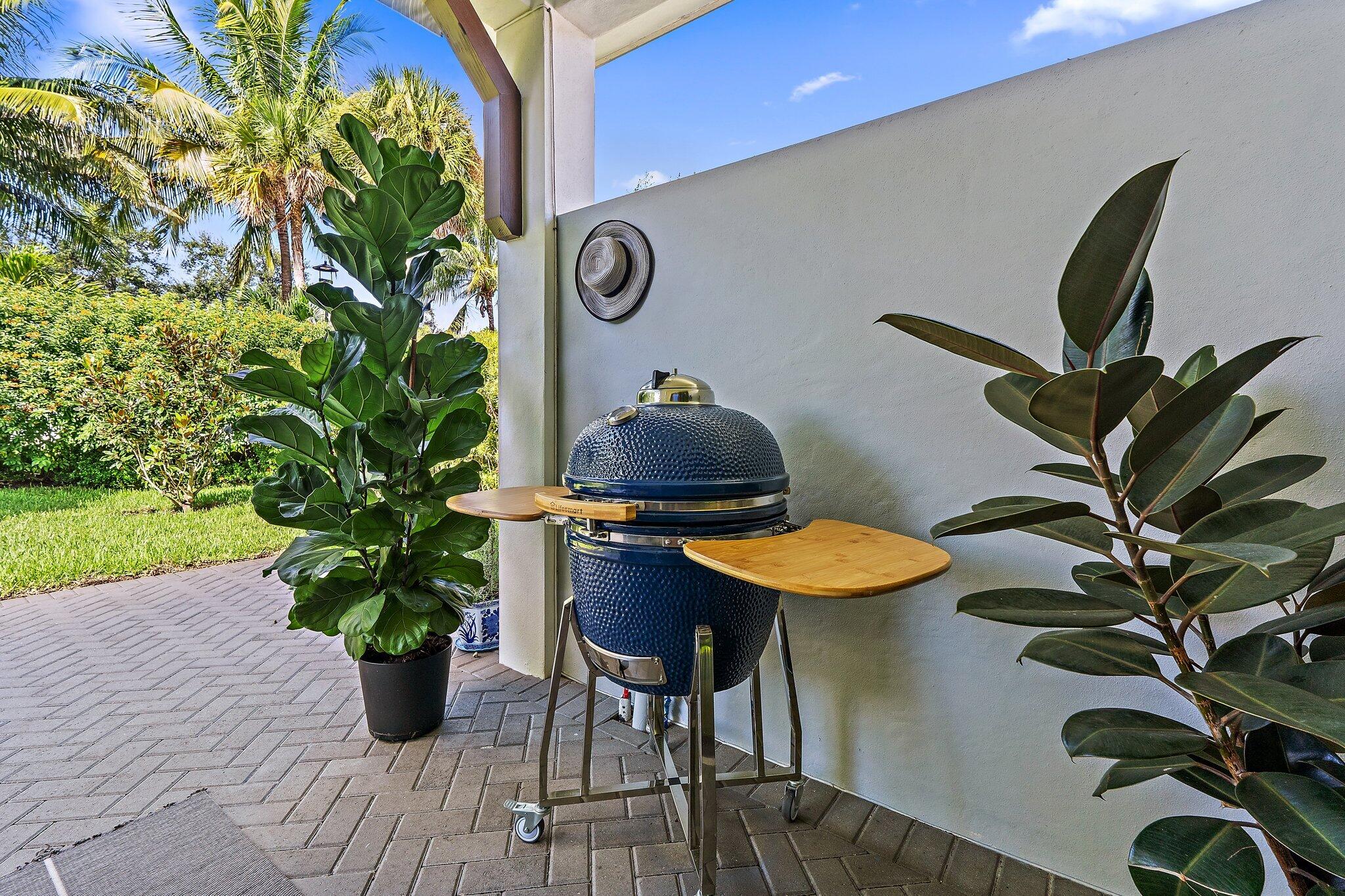 2908 Gin Berry Way West Palm Beach, FL 33401 - Photo 37 of 70 Covered Patio w/ BBQ