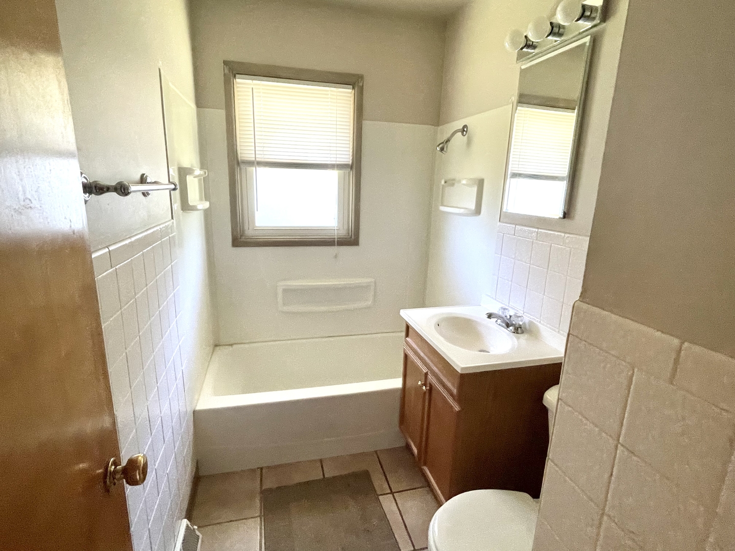 712 Henry Street Peru, IL 61354 - Photo 10 of 15 Gallery Image 10