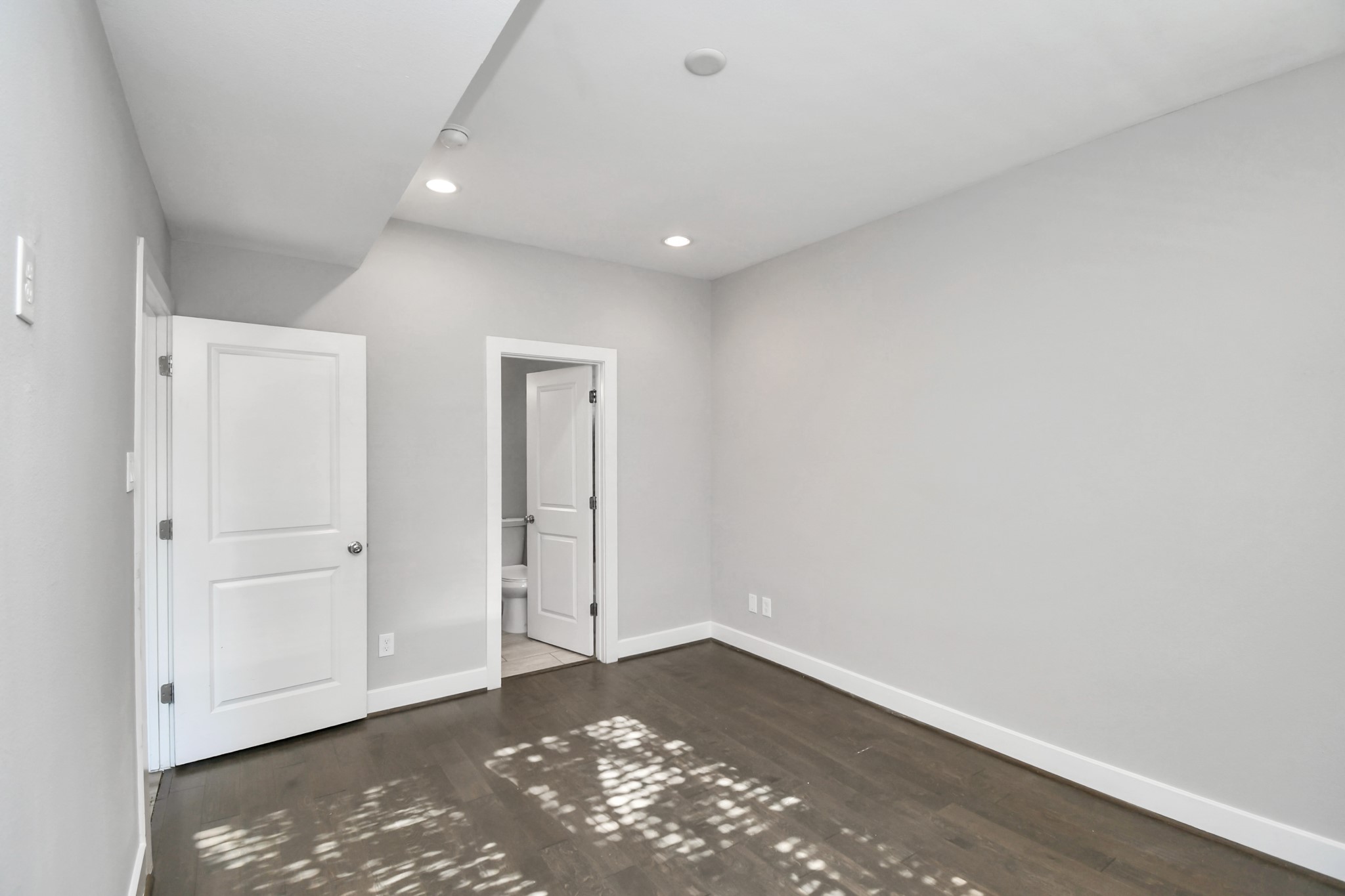 308 Palmer Street Houston, TX 77003 - Photo 17 of 36 a view of room