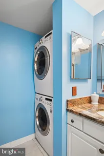 $550,000 | 7111 Woodmont Avenue, Unit 709, Bethesda, MD 20815
