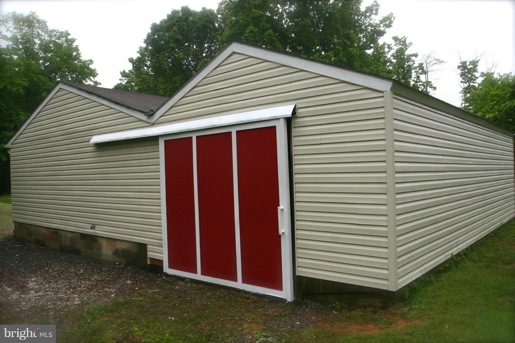 7054 Tanglewood Road Spotsylvania, VA 22551 - Photo 3 of 18 4 Car Garage w/Electric