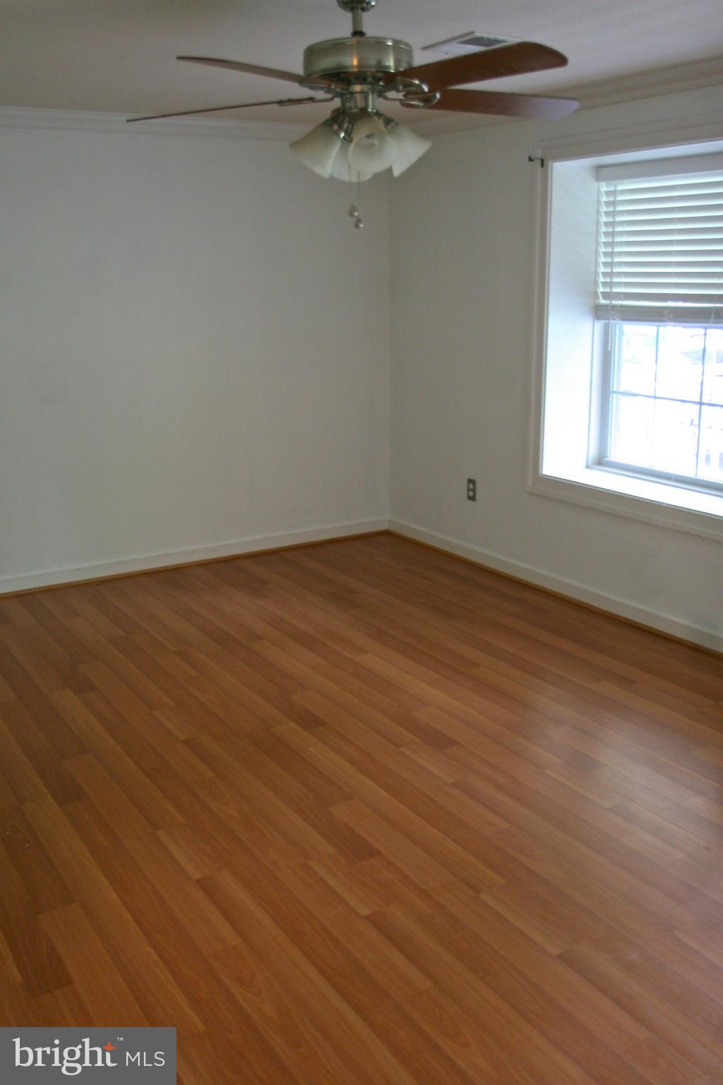 7054 Tanglewood Road Spotsylvania, VA 22551 - Photo 6 of 18 Living Room