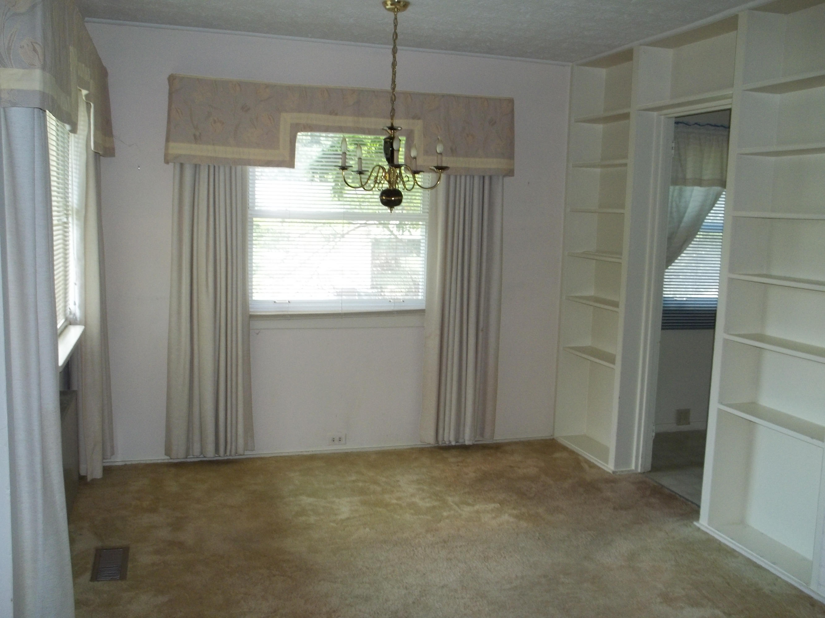 150 Outer Drive Oak Ridge, TN 37830 - Photo 7 of 16 100_5677