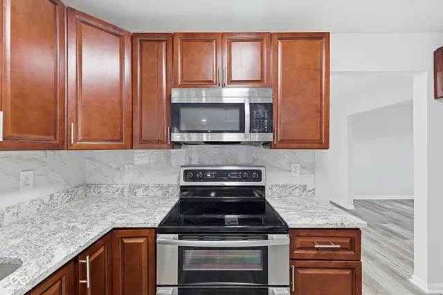 $405,000 | 3448 Waterloo Drive, Indianapolis, IN 46268