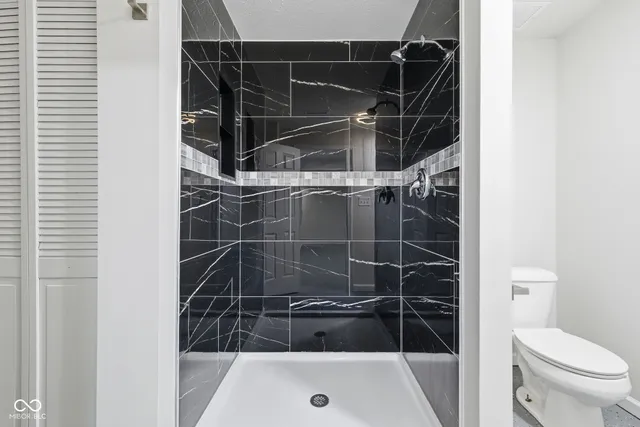 $405,000 | 3448 Waterloo Drive, Indianapolis, IN 46268