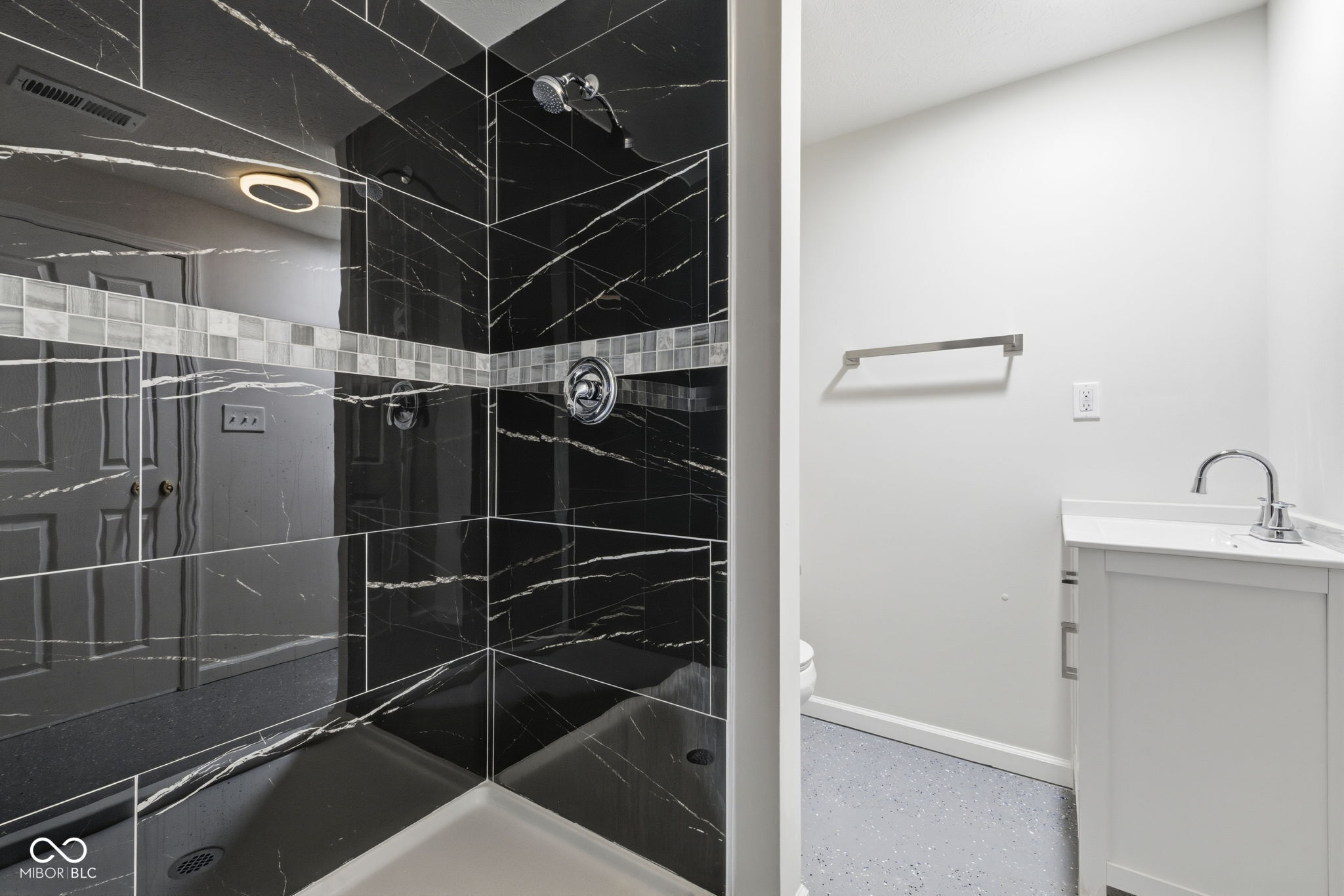 3448 Waterloo Drive Indianapolis, IN 46268 - Photo 32 of 42