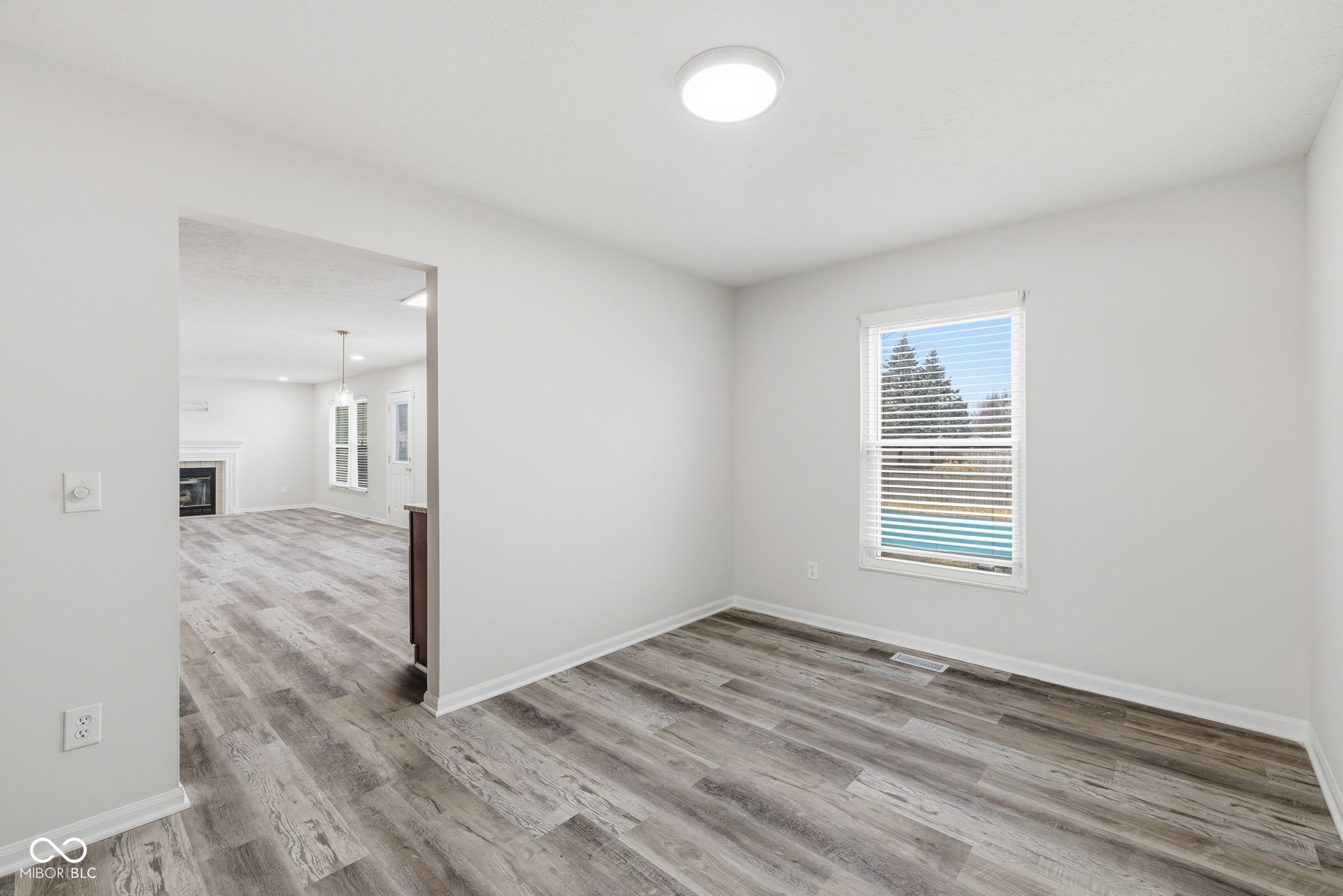 3448 Waterloo Drive Indianapolis, IN 46268 - Photo 8 of 42