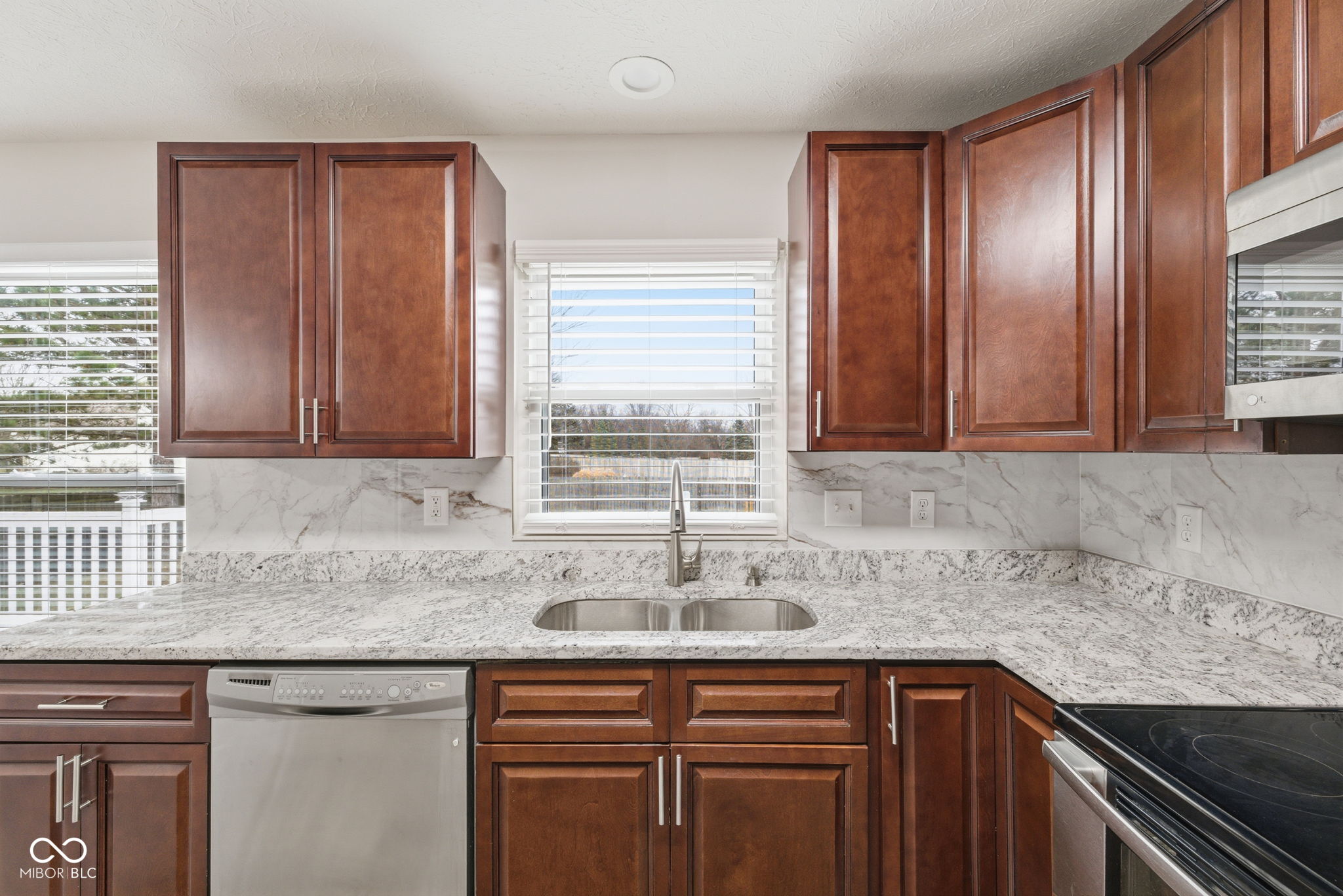 3448 Waterloo Drive Indianapolis, IN 46268 - Photo 10 of 42