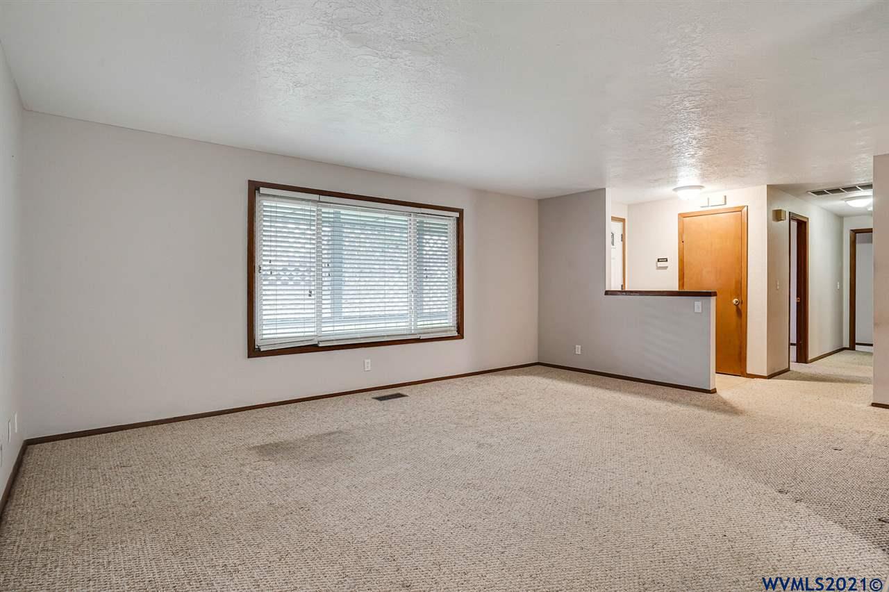 610 Southwest 9th Street Sublimity, OR 97385 - Photo 10 of 37 Gallery Image 10