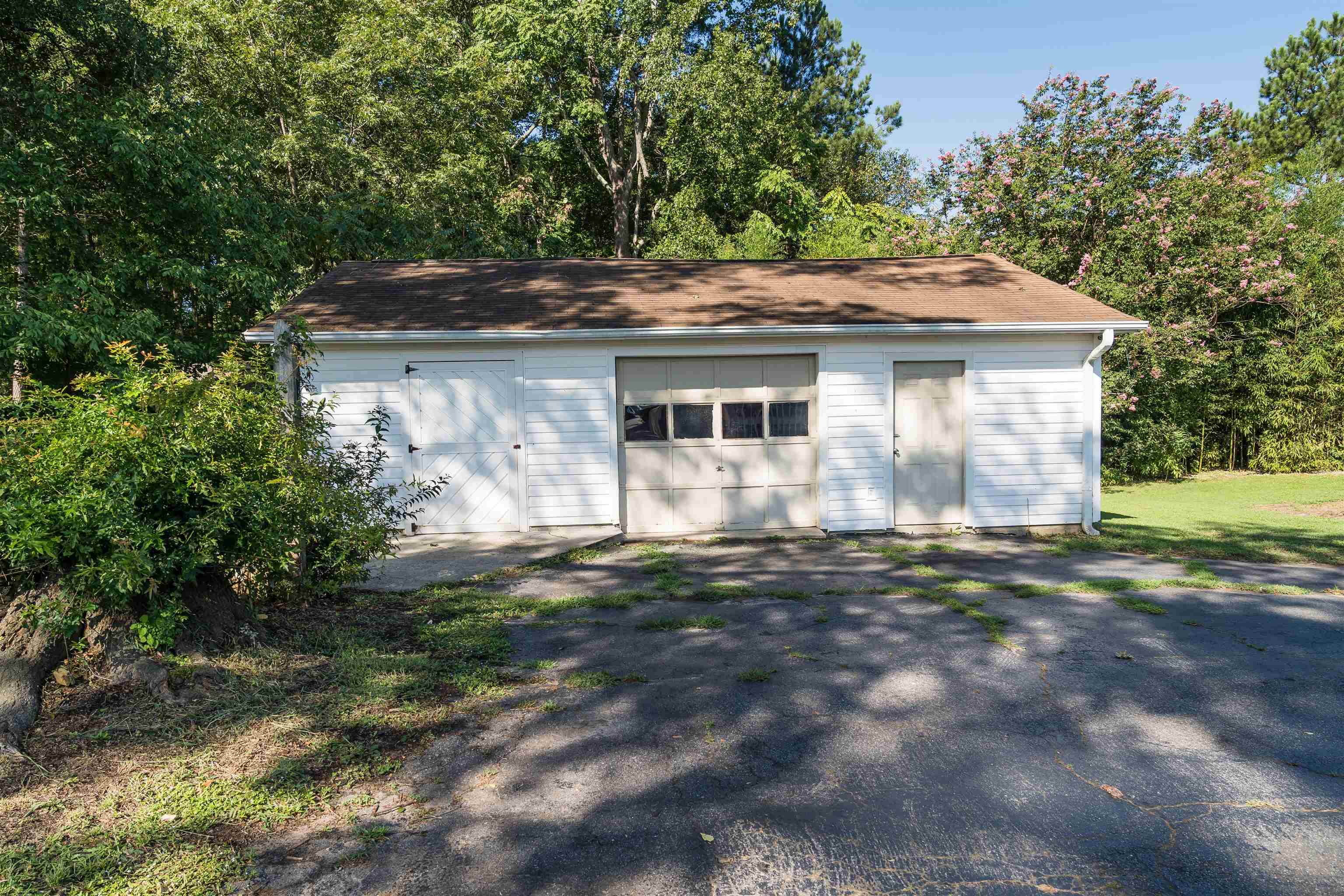 430 McAbee Road Roebuck, SC 29376 - Photo 6 of 37 Gallery Image 6