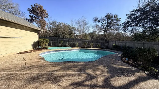 $2,500 | 11513 Kempwood Drive, Austin, TX 78750