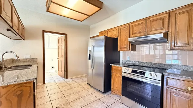 $2,500 | 11513 Kempwood Drive, Austin, TX 78750