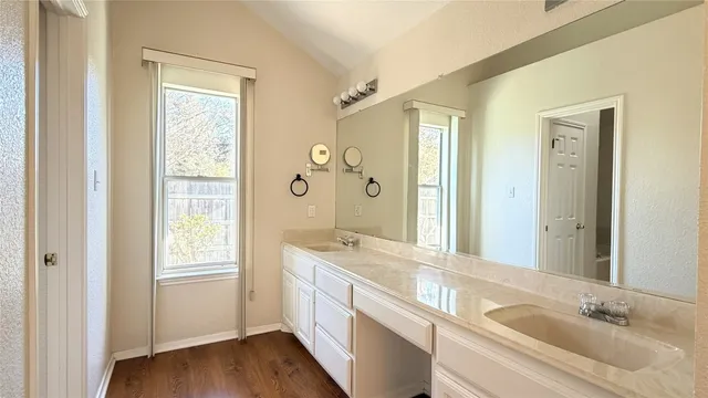 $2,500 | 11513 Kempwood Drive, Austin, TX 78750