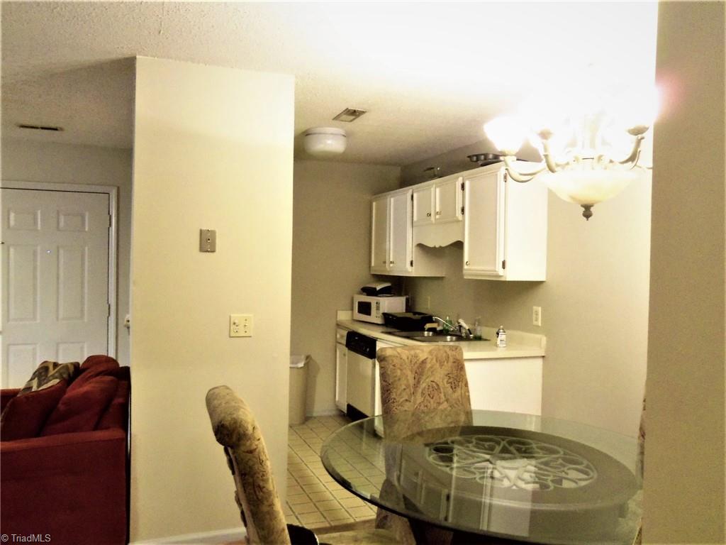 5669 Hornaday Road Greensboro, NC 27409 - Photo 7 of 13 Gallery Image 7
