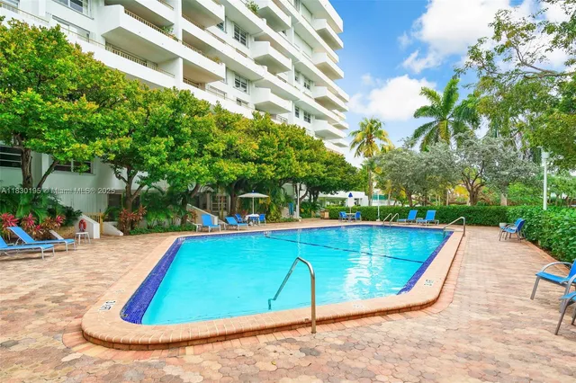 $975,000 | 177 Ocean Ln Drive, Unit 1203, Key Biscayne, FL 33149