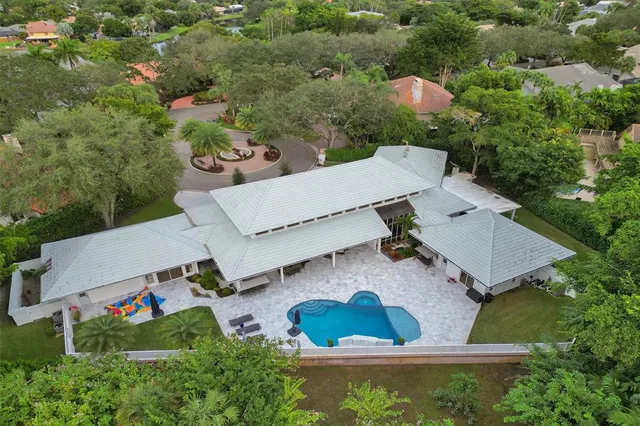 $1,729,999 | 1712 Vestal Drive, Coral Springs, FL 33071