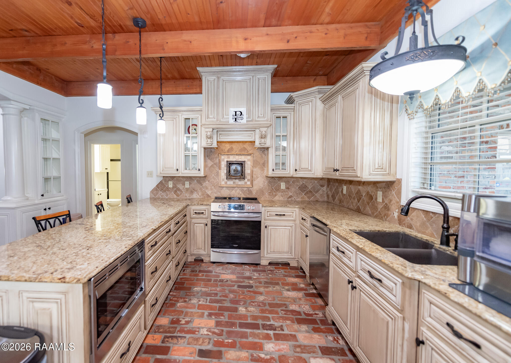 1350 College Road Eunice, LA 70535 - Photo 6 of 22 BHP_2864