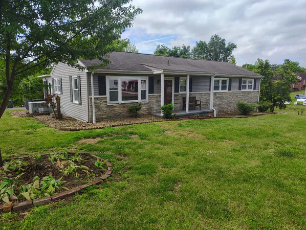 $264,900 | 108 Young Avenue, Lafayette, TN 37083