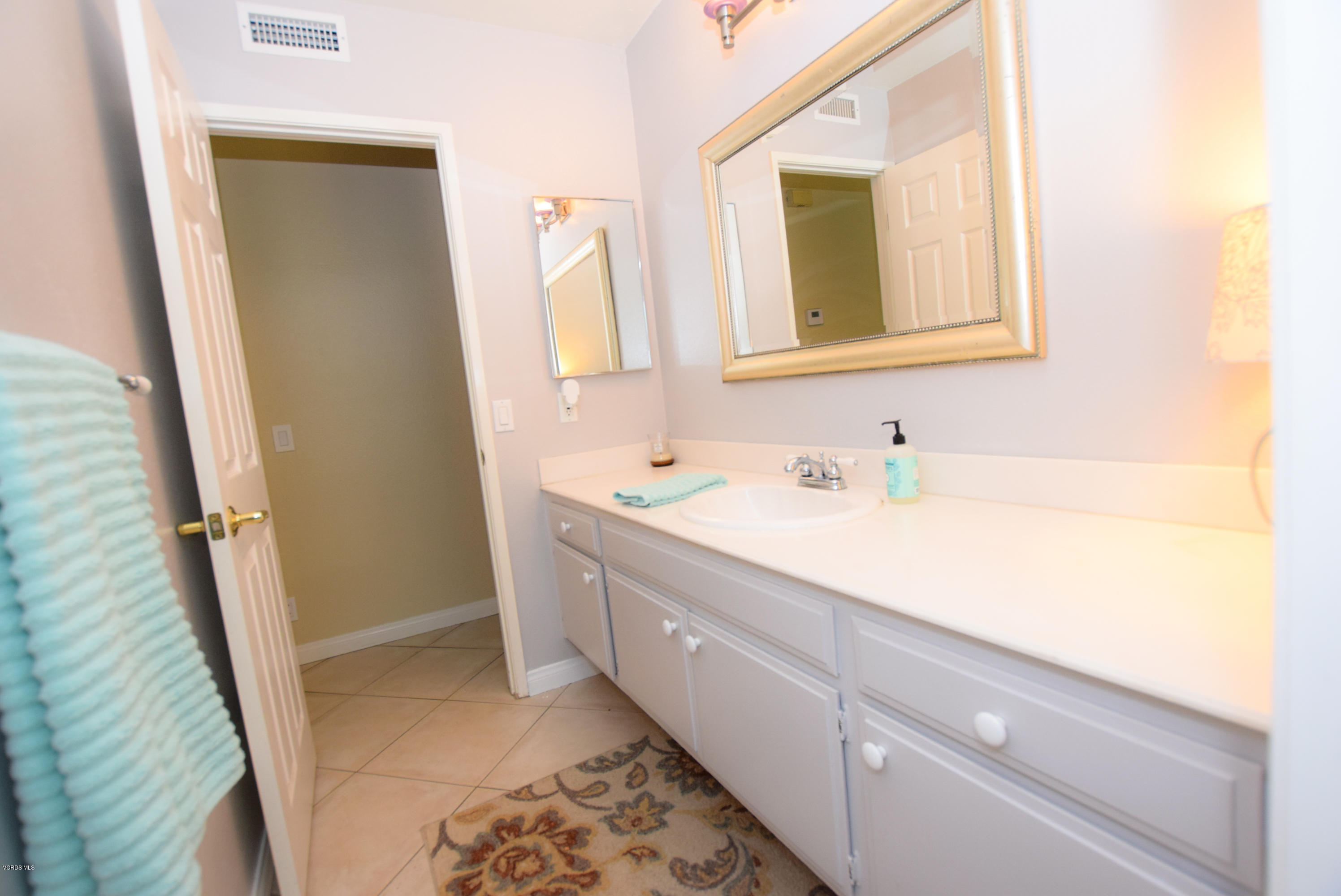 13133 East Annette Street Moorpark, CA 93021 - Photo 11 of 20 13133 annette (9 of 19)