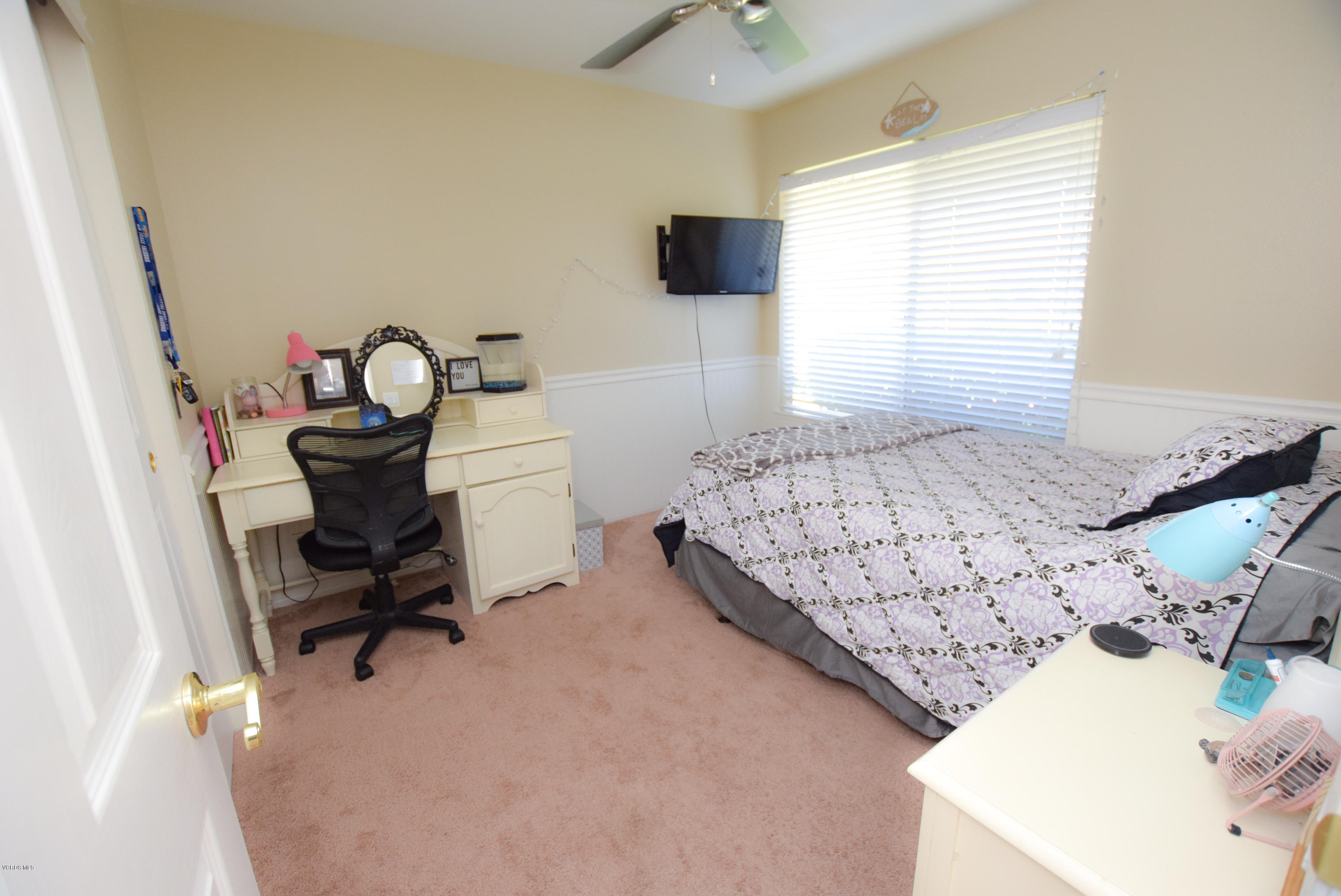 13133 East Annette Street Moorpark, CA 93021 - Photo 12 of 20 13133 annette (14 of 19)