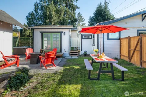 $1,199,999 | 60 2nd Avenue Northeast, Issaquah, WA 98027
