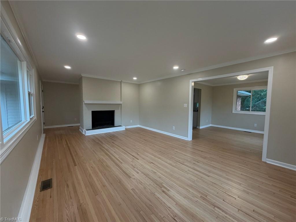 2701 Tudor Road Winston-Salem, NC 27106 - Photo 7 of 29 Living Room