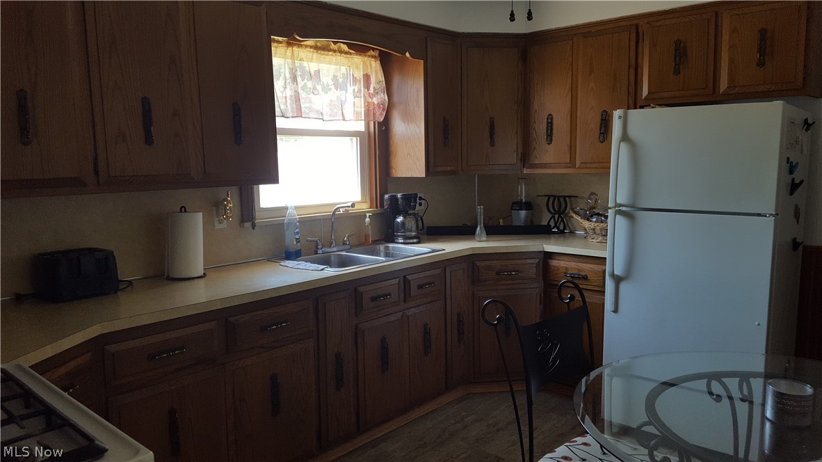 554 Como Street Struthers, OH 44471 - Photo 5 of 9 Gallery Image 5