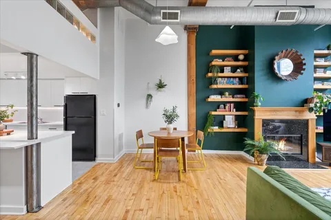 $325,000 | 2650 West Belden Avenue, Unit 215, Chicago, IL 60647