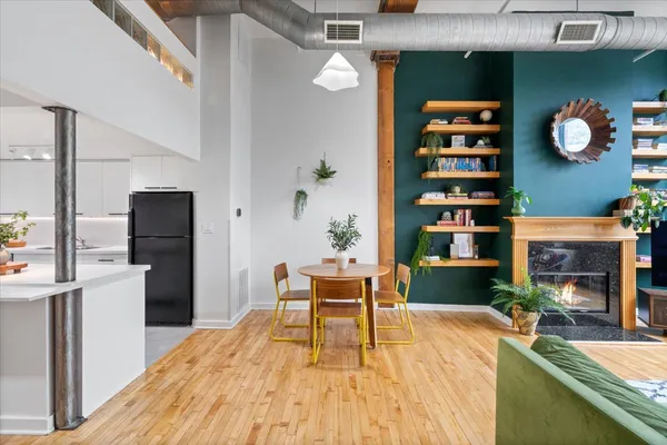 $325,000 | 2650 West Belden Avenue, Unit 215, Chicago, IL 60647