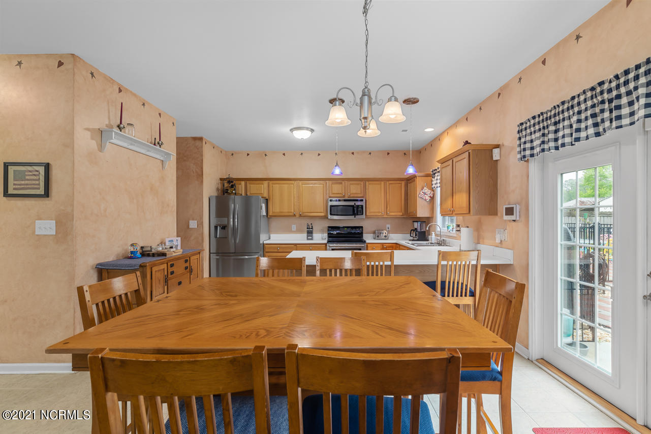 1616 Riggs Road Maysville, NC 28555 - Photo 12 of 54 11