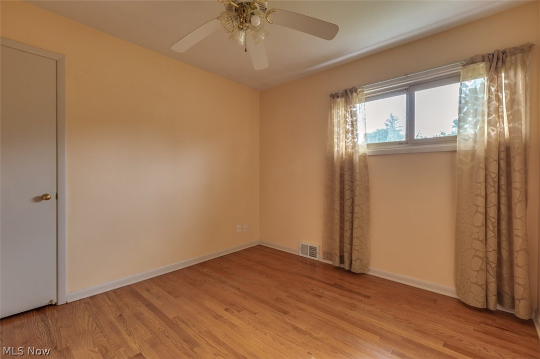 4409 Urban Road Cleveland, OH 44121 - Photo 11 of 28 Gallery Image 11
