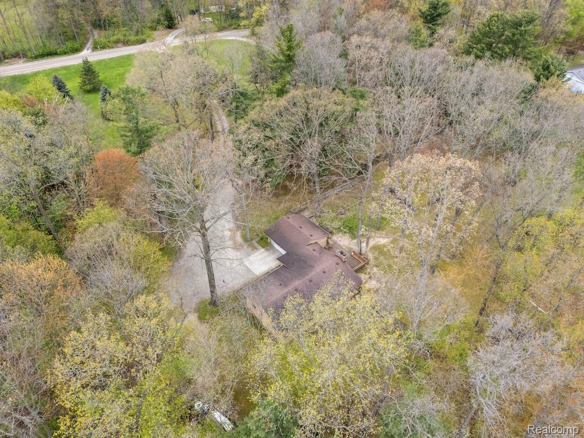 2700 North Hacker Road Howell, MI 48855 - Photo 30 of 34 2700 Hacker Drone-17.jpg