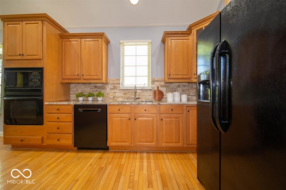 10909 Innisbrooke Lane Fishers, IN 46037 - Photo 17 of 41 Gallery Image 17