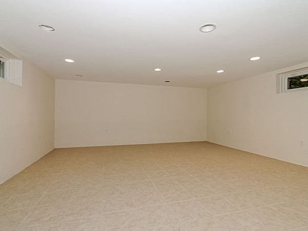 103 Beal Road Waltham, MA 02453 - Photo 23 of 30 Gallery Image 23