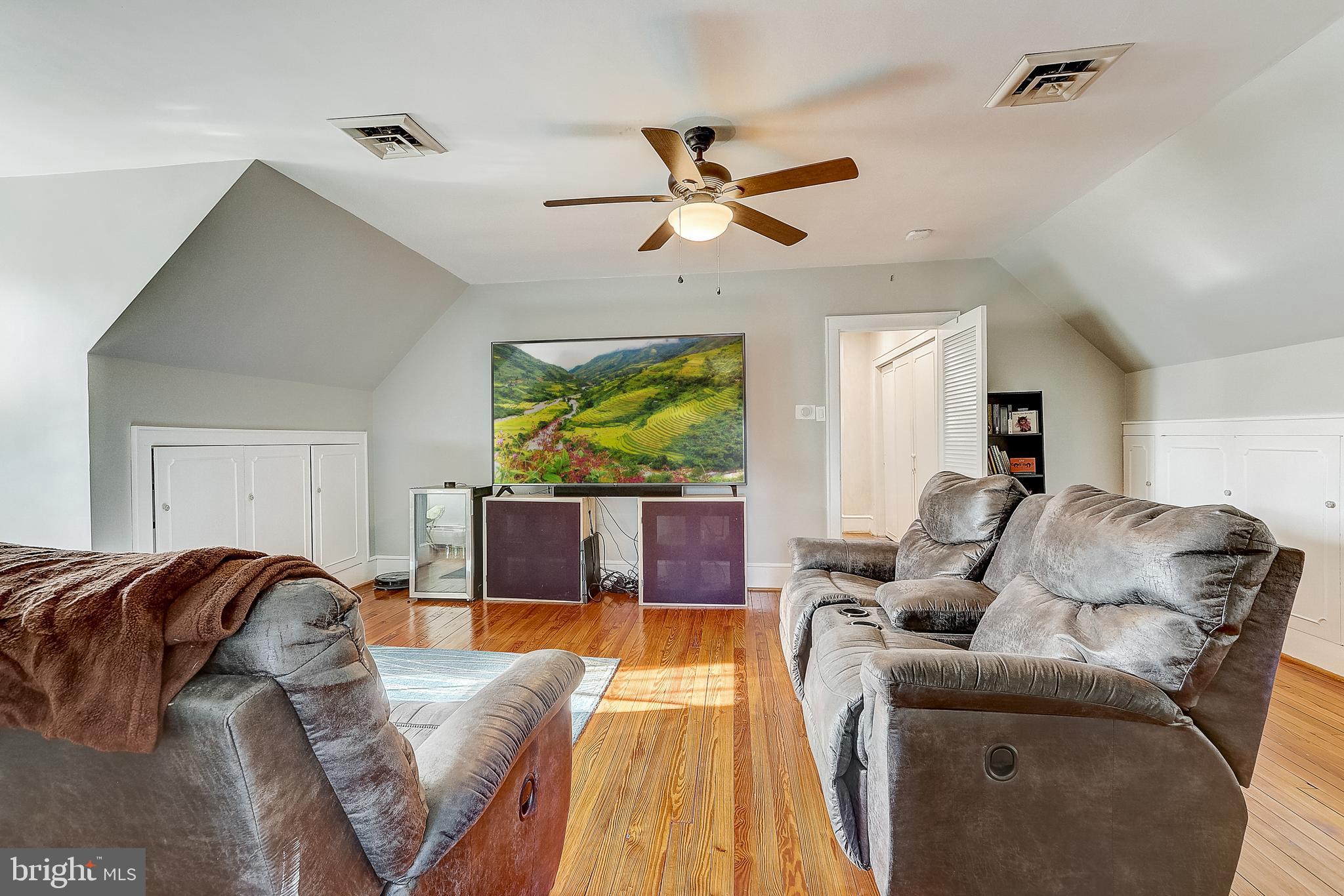 2704 Cove Road Pennsauken, NJ 08109 - Photo 34 of 47