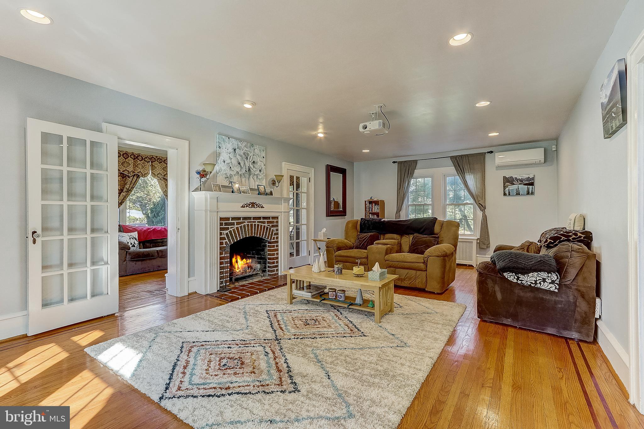 2704 Cove Road Pennsauken, NJ 08109 - Photo 5 of 47