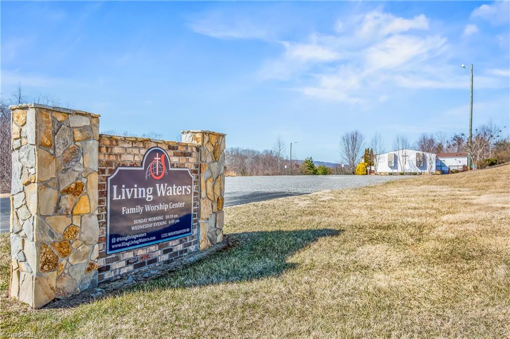 1255 Mountain View Road King, NC 27021 - Photo 3 of 50