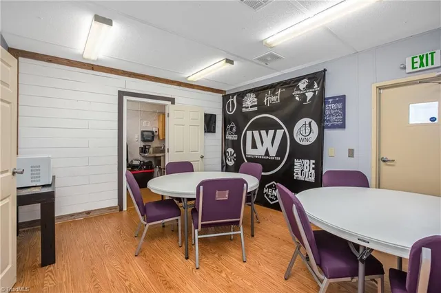 $675,000 | 1255 Mountain View Road, King, NC 27021