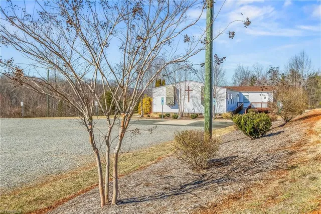 $675,000 | 1255 Mountain View Road, King, NC 27021
