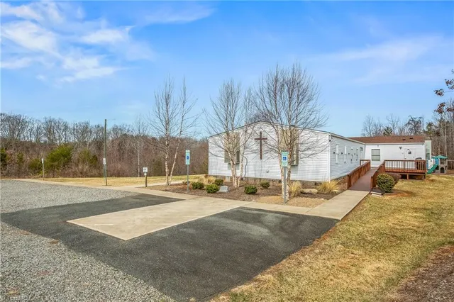 $675,000 | 1255 Mountain View Road, King, NC 27021