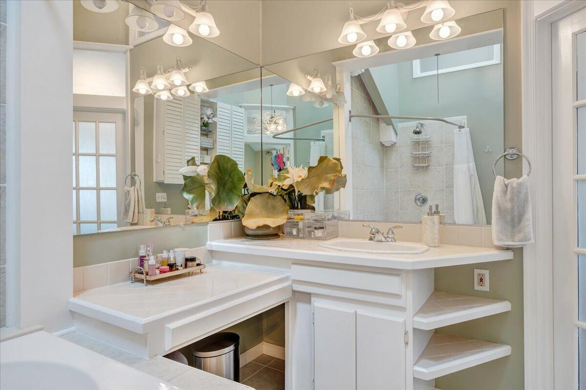 897 Ashmeade Road Moneta, VA 24121 - Photo 61 of 156 Bathroom
