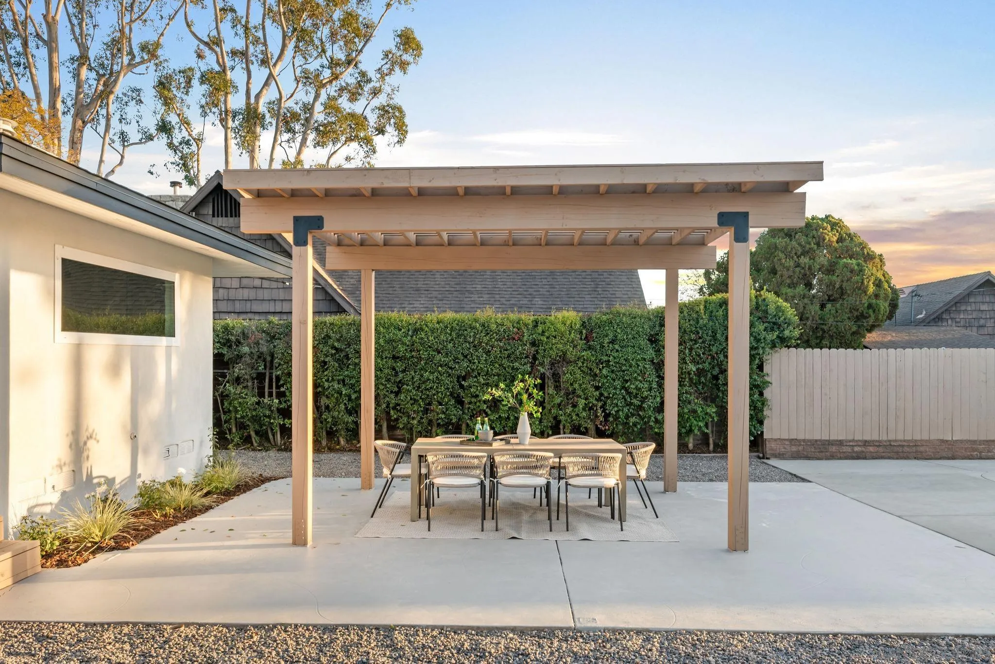 486 Murray Drive El Cajon, CA 92020 - Photo 17 of 22 a garden view with a sitting space