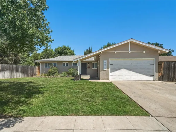 $399,900 | 6676 North Wolters Avenue, Fresno, CA 93710