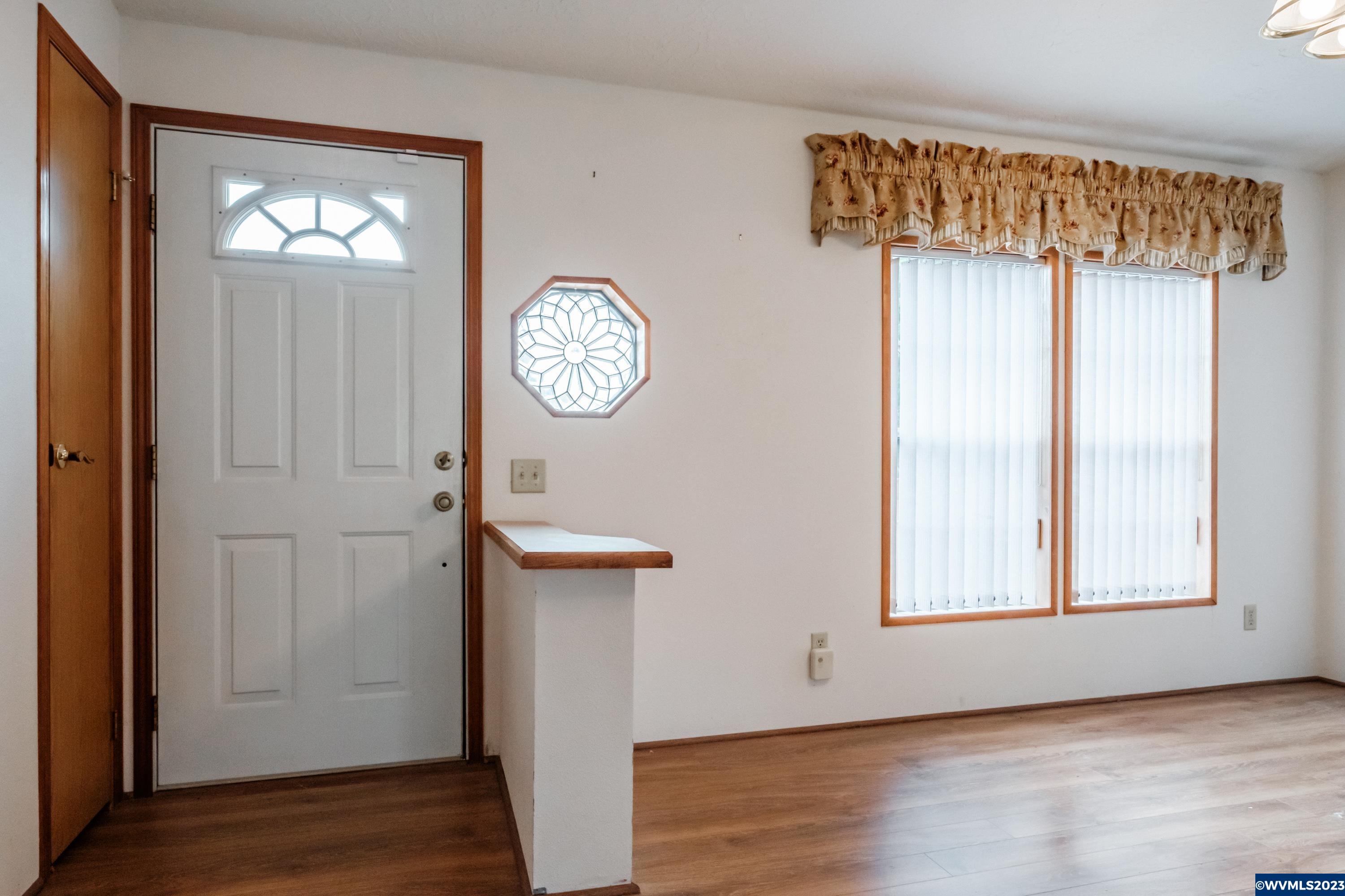 3291 Galena Loop Lebanon, OR 97355 - Photo 5 of 29 Gallery Image 5