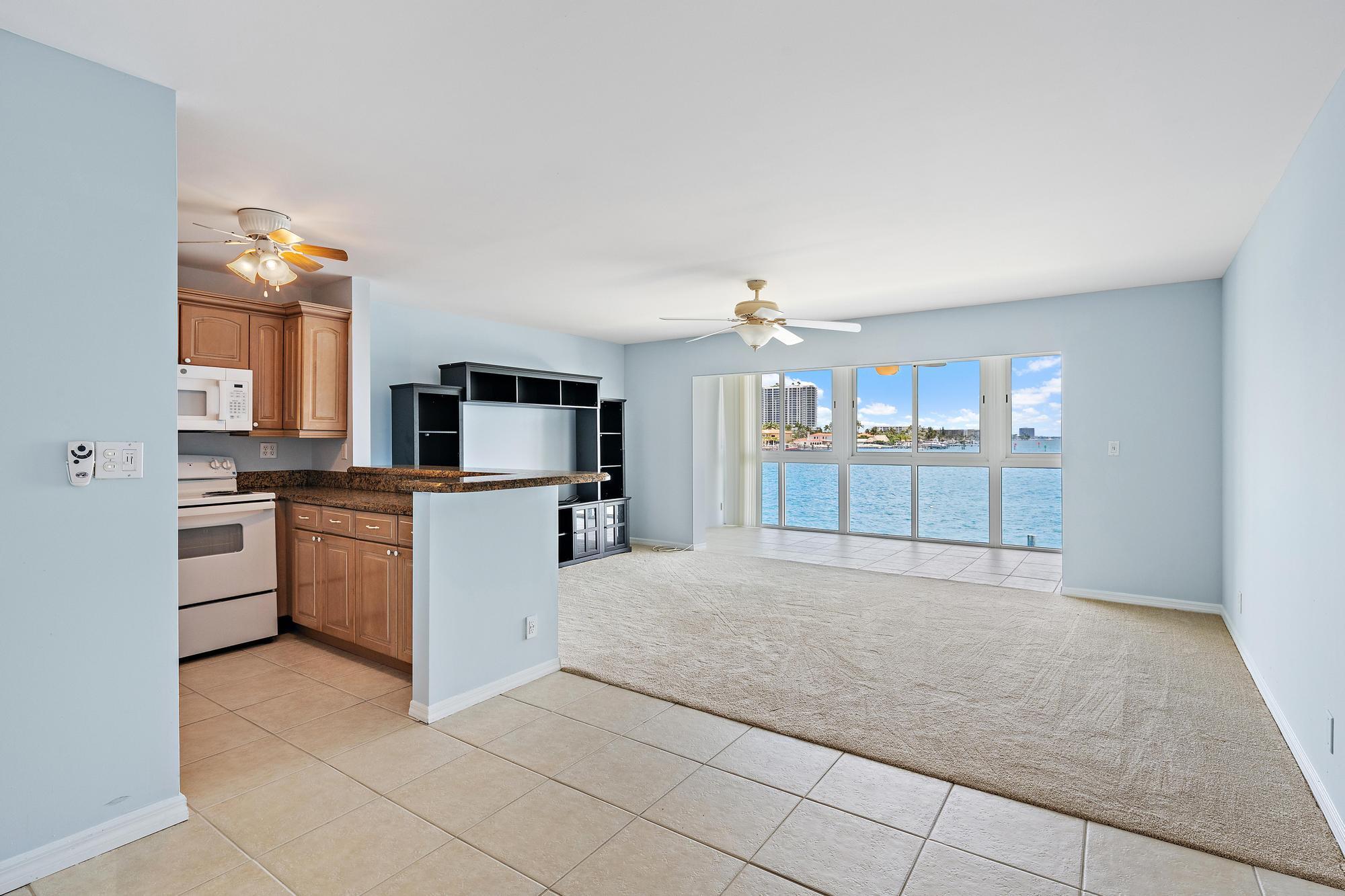 400 Wilma Circle, Unit 206 Riviera Beach, FL 33404 - Photo 4 of 21 400 Wilma Cir 206-1